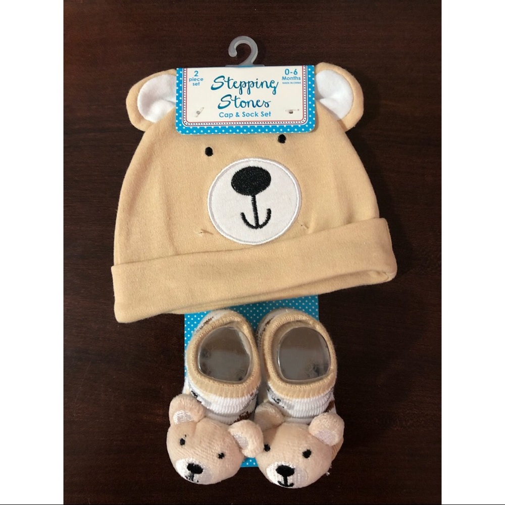 Baby gift set cap and socks